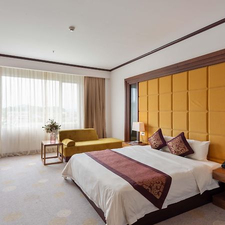 Lao Cai Star Hotel Exterior photo